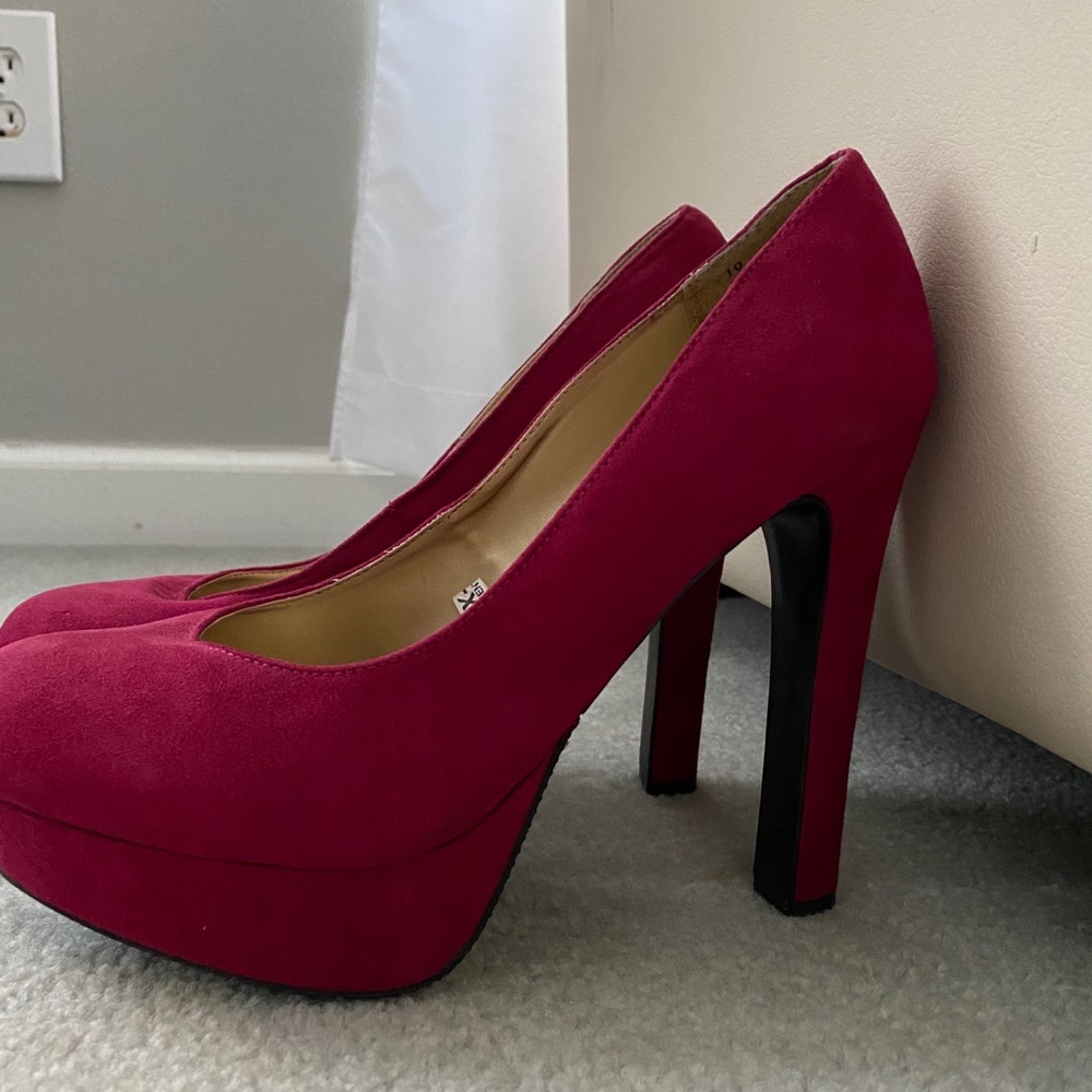 Round toe platform shoes